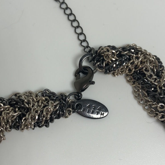 424 & Fifth statement necklace - Picture 4 of 6